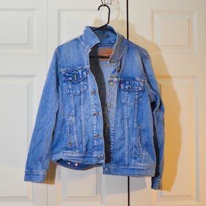 Levi’s Women’s Denim Trucker Jacket
